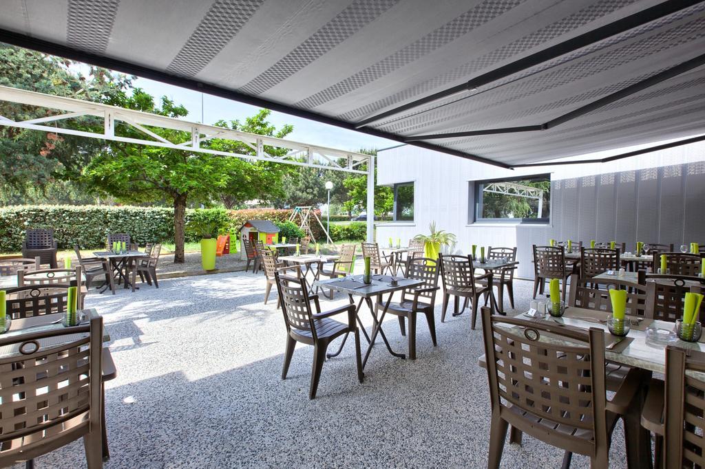 Logis Hotel Restaurant & Spa Au Comte D'Ornon Gradignan Exterior photo